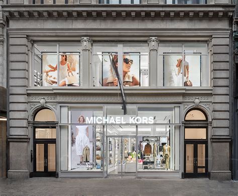 Boutique MICHAEL KORS .